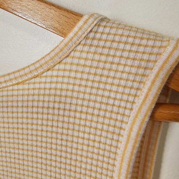 EUC MAURICES TEXTURED STRIPED SCOOP NECK TIERED TANK TOP SIZE L - Picture 7 of 13